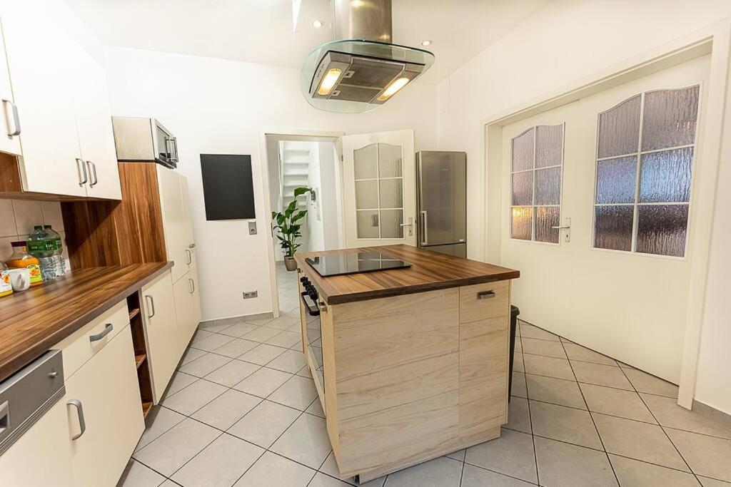 Apartamento Loft Mit Billard-Tisch Und Ps4 Wuppertal Exterior foto